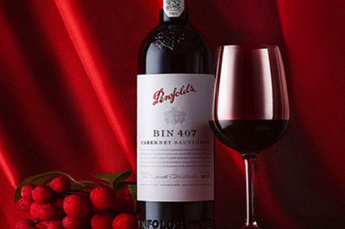 吴锭浠诗歌《品红酒》