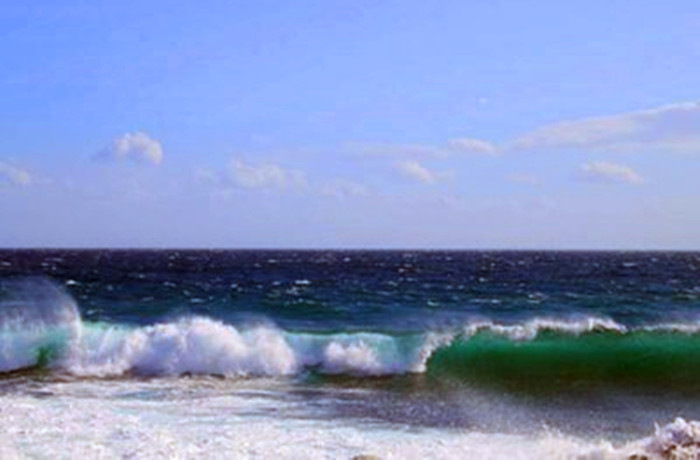 吴锭浠诗歌 《我和大海有个约会 》